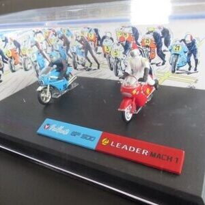 VOITURES 1/43 : MICHEL VAILLANT- (22) VAILLANTE GP500/ LEADER MACH 1- RODÉO SUR 2 ROUES – Image 3